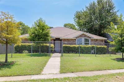 1304 W Mitchell Street, Arlington TX 76013