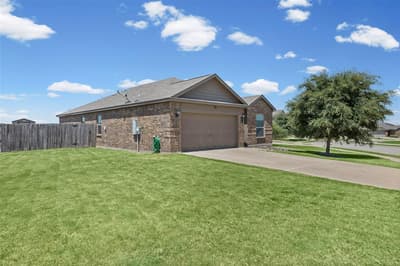 110 Alamo Way, Venus TX 76084 - Photo 2