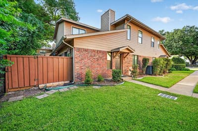 5662 Cedar Creek Drive, Benbrook TX 76109 - Photo 2