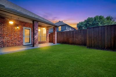 14687 Holly Leaf Drive, Frisco TX 75035 - Photo 2