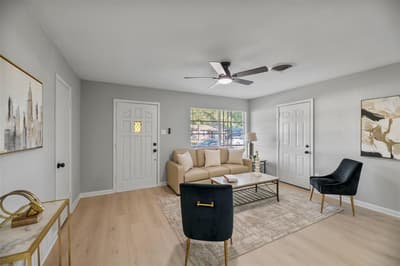 414 Freestone Drive, Euless TX 76039 - Photo 3