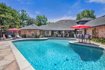 3320 Thorntree Court, Arlington TX 76016 - Photo 4