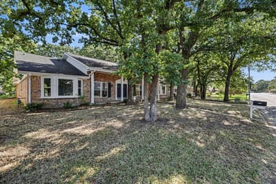 2408 Winewood Lane, Arlington TX 76013 - Photo 4