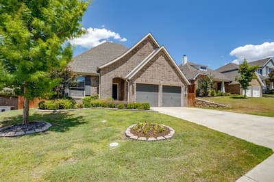 548 Inwood Street, Benbrook TX 76126 - Photo 2