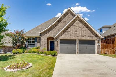 548 Inwood Street, Benbrook TX 76126