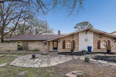 1709 Timbers Drive, Irving TX 75061 - Photo 2