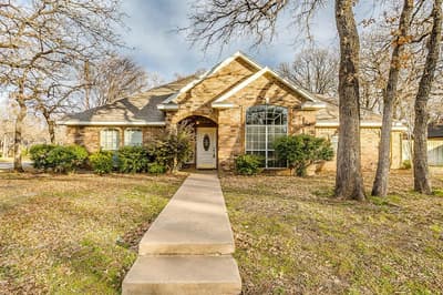 901 Evandale Road, Burleson TX 76028