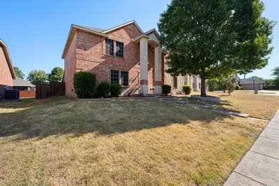 204 Rosewood Court, Red Oak TX 75154 - Photo 2