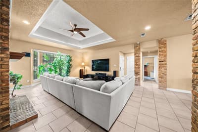 342 Hillcroft Drive, Duncanville TX 75137 - Photo 4