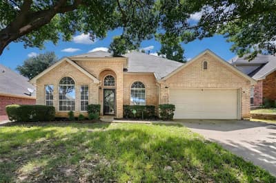 1004 Tennison Drive, Euless TX 76039