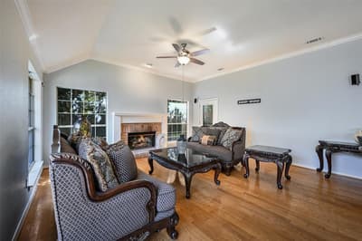 1004 Tennison Drive, Euless TX 76039 - Photo 4