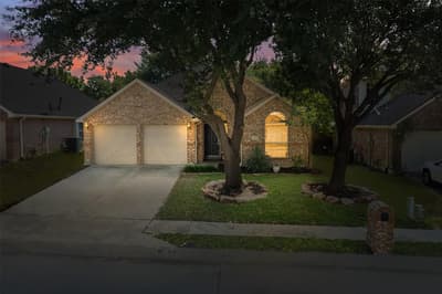 509 Crutcher Crossing, McKinney TX 75072 - Photo 2