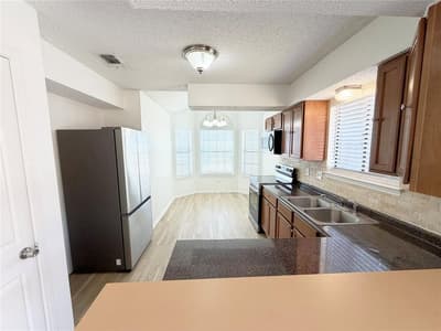 2702 Game Lake Drive, Irving TX 75060 - Photo 4