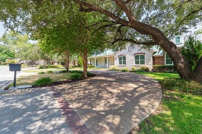 2707 Farmers Branch Lane, Farmers Branch TX 75234 - Photo 2