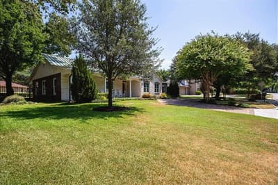 2707 Farmers Branch Lane, Farmers Branch TX 75234 - Photo 3