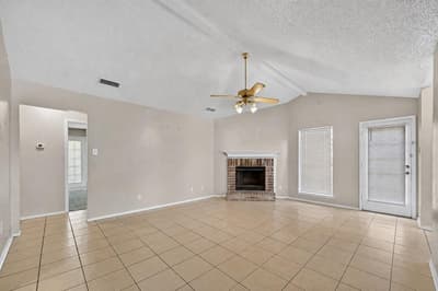 812 Valdez Drive, Dallas TX 75253 - Photo 2
