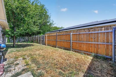 812 Valdez Drive, Dallas TX 75253 - Photo 4