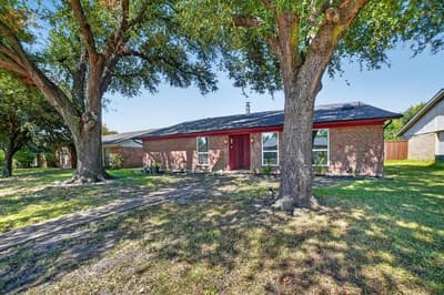 1413 Long Shadow Lane, Mesquite TX 75149 - Photo 2