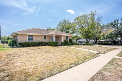 950 SYCAMORE Lane, Lancaster TX 75146