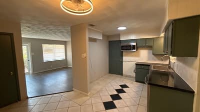 1851 Chevy Chase Drive, Carrollton TX 75006 - Photo 4