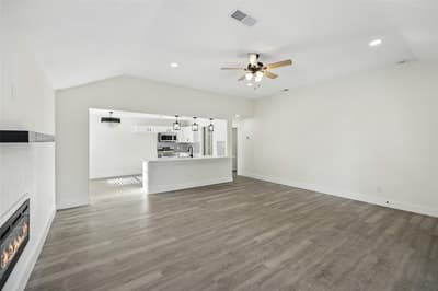 617 Forest Oaks Drive, Grand Prairie TX 75052 - Photo 5