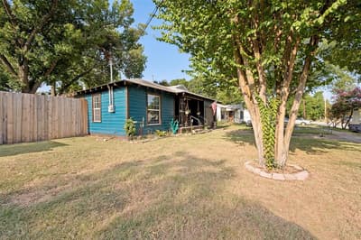 1008 E Russell Avenue, Carrollton TX 75006 - Photo 3