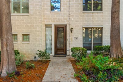 2716 Hibernia Street, Dallas TX 75204 - Photo 2