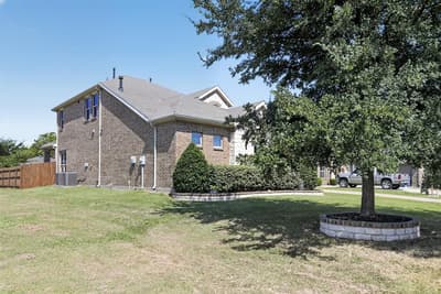 5213 Falcon Ridge Court, Rowlett TX 75088 - Photo 2