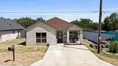 1608 Ridgeview Trail, Granbury TX 76048 - Photo 2