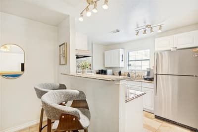 4315 Munger Avenue, Dallas TX 75204 - Photo 3