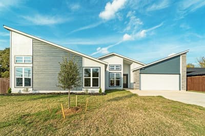 11915 Carson, Balch Springs TX 75180 - Photo 2