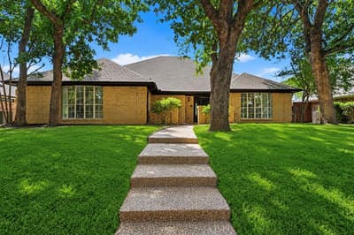 4504 Lake Park Drive, Arlington TX 76016