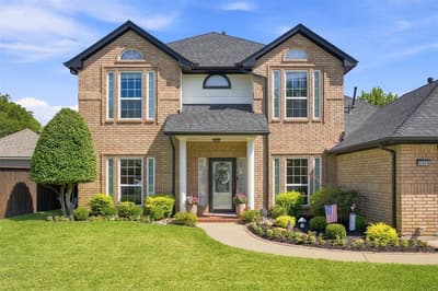 3310 Moss Creek Drive, Grapevine TX 76051 - Photo 2