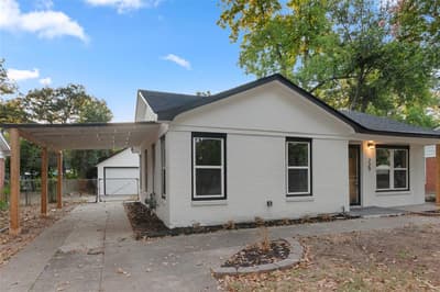 729 Thersa Drive, River Oaks TX 76114 - Photo 2