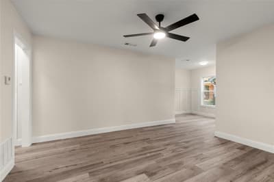 729 Thersa Drive, River Oaks TX 76114 - Photo 3