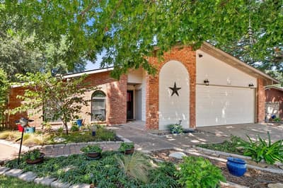 7520 Weatherwood Court, Fort Worth TX 76133 - Photo 2