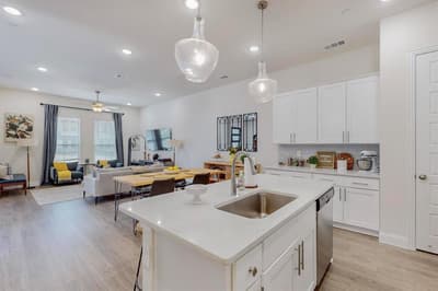 12977 Wymeth Drive, Farmers Branch TX 75234 - Photo 4