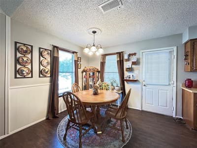 601 Locust Street S, Sulphur Springs TX 75482 - Photo 4