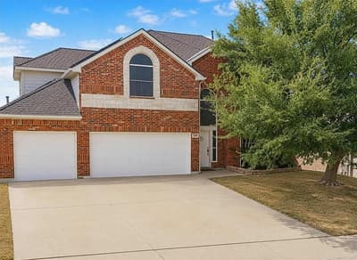 7129 Sundance Lane, Fort Worth TX 76179 - Photo 3