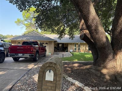 3900 Lynbrook Lane, Arlington TX 76015 - Photo 2
