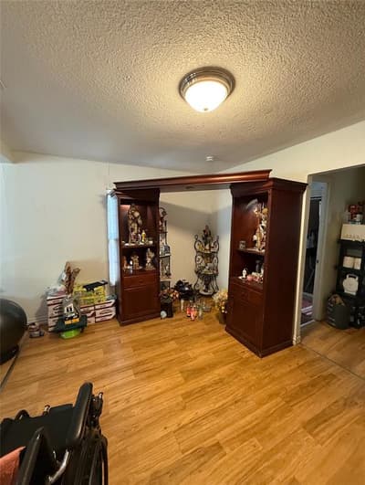 2118 Roosevelt Avenue, Fort Worth TX 76164 - Photo 5