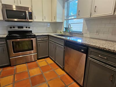 7239 Muse Court, Fort Worth TX 76112 - Photo 4