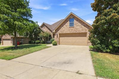 1407 Monfort Drive, Sherman TX 75092 - Photo 3