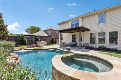 5804 Silver Leaf Drive, McKinney TX 75070 - Photo 2