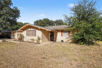 1553 Montclair Drive, Fort Worth TX 76103 - Photo 2
