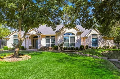 144 Saddle Brook Drive, Hudson Oaks TX 76087