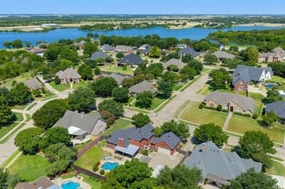 1907 Clearview Drive, Ennis TX 75119 - Photo 4