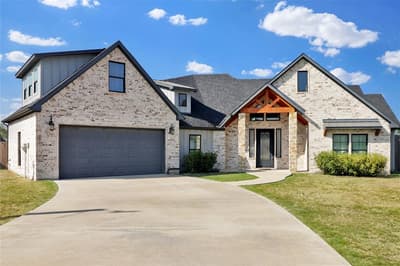 8023 Pennington, Fort Worth TX 76126 - Photo 2