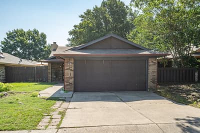 5106 Lakeridge Court, Garland TX 75043 - Photo 5