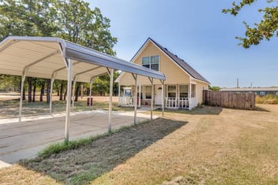 11001 Shady Oaks Drive, Runaway Bay TX 76426 - Photo 2